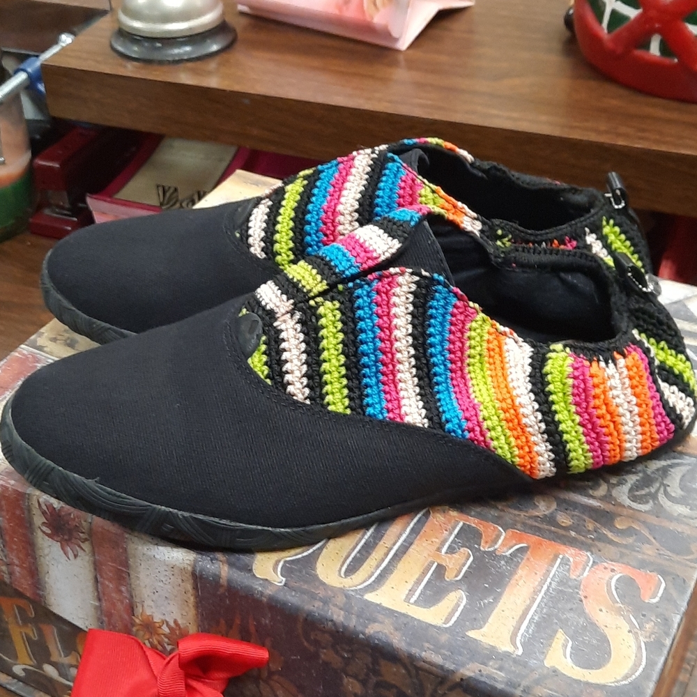 THE SAK WOVEN SHOES